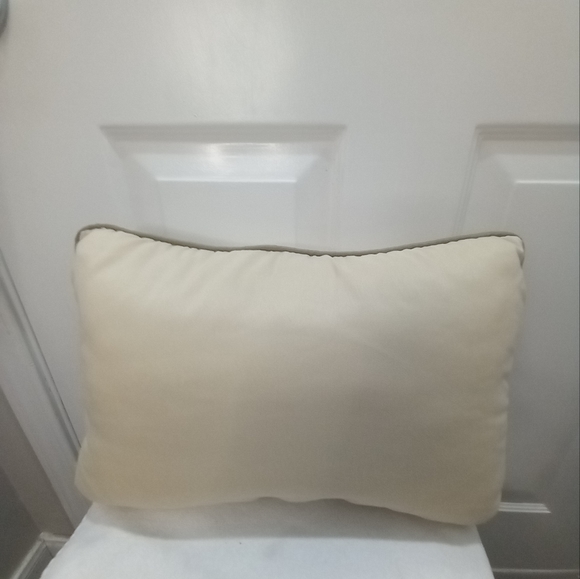 Bird Crocheted Pillow 17.5 " X 12" - Picture 4 of 4